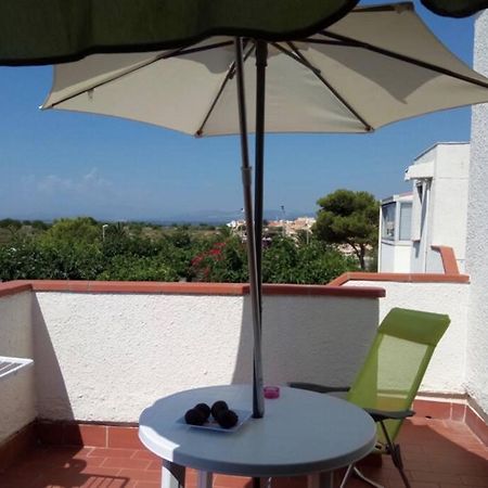 Appartement Renove A 150 M De La Plage 르발카레스 외부 사진