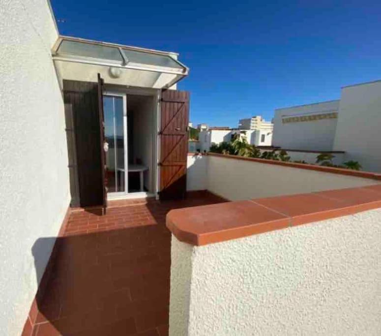 Appartement Renove A 150 M De La Plage 르발카레스 외부 사진