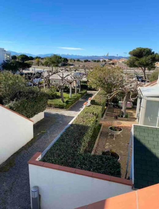Appartement Renove A 150 M De La Plage 르발카레스 외부 사진